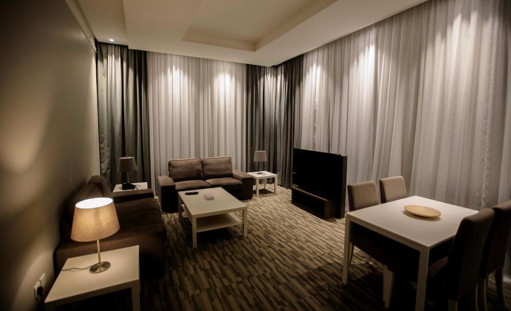 Loren Suites Corniche Main image 1